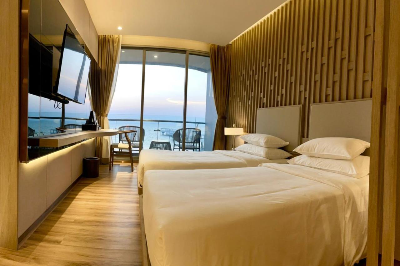 Symphony Of The Sea Hotel Bang Saen Exterior photo