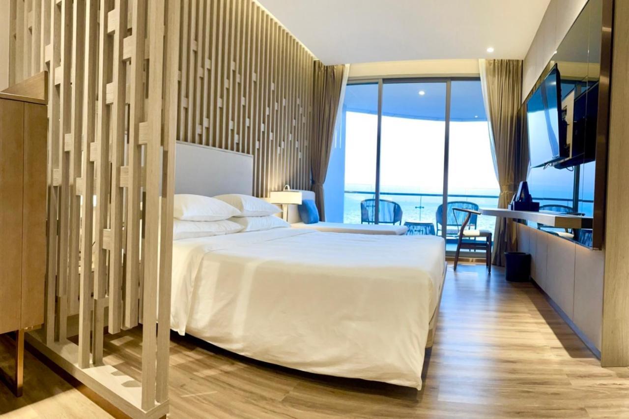 Symphony Of The Sea Hotel Bang Saen Exterior photo